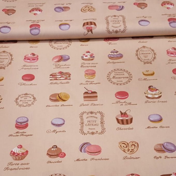 telas marrón con motivos de reposteria