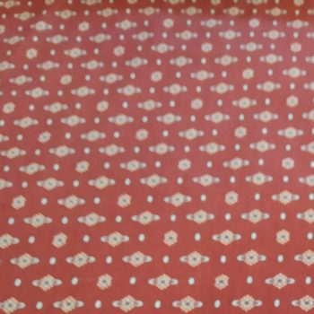 Tela patchwork Kim Diehl, color granate profundo con estampado de símbolos geométricos sutiles, algodón 100% premium Henry Glass, estilo country tradicional, Mercería Karmele Tolosa