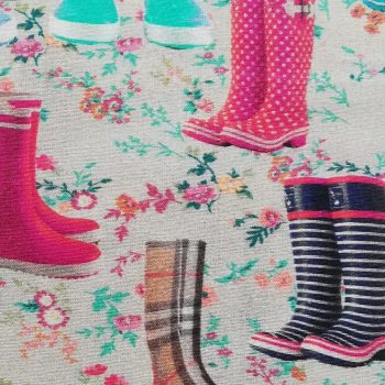 *Tela infantil catiuscas** de algodón 100% con estampado de botas de agua de colores de 1,10m de ancho