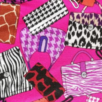 **Tela infantil bolsitos fucsia** de algodón 100% con un ancho de 1,10m para patchwork y confección infantil