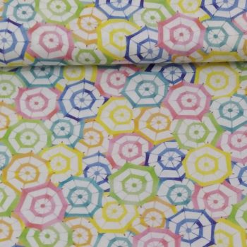 Tela Beach Bound Multicolor de algodón 100% con estampado de motivos playeros y colores variados