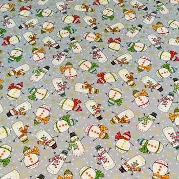 Tela de algodón 100% con motivos navideños tradicionales para manualidades y costura creativa
