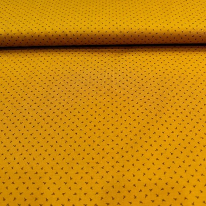 tela color ocre