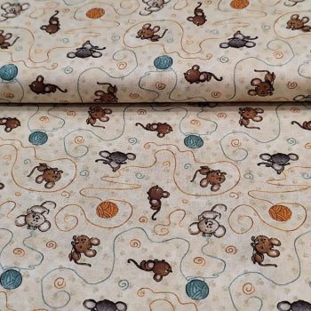 Tela Patchwork Cat Hair Don't Care Ref. 442343 de algodón 100% con estampado de gatos y frases divertidas