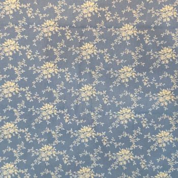 Tela de algodón azul ornamental de la colección Something Blue referencia 100671 modelo Noel Cornflower ancho 110cm