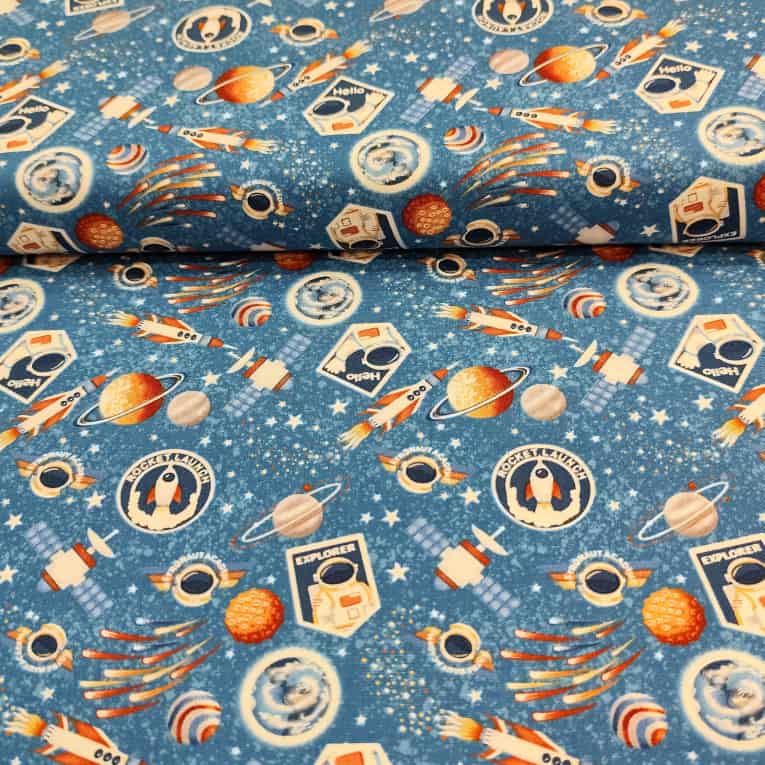 Tela de algodón infantil con motivos espaciales y personajes Hello Espacial referencia 2119G para patchwork